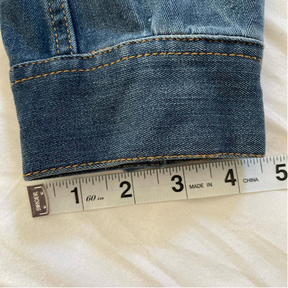 Outerwear - Picture 4 of 8